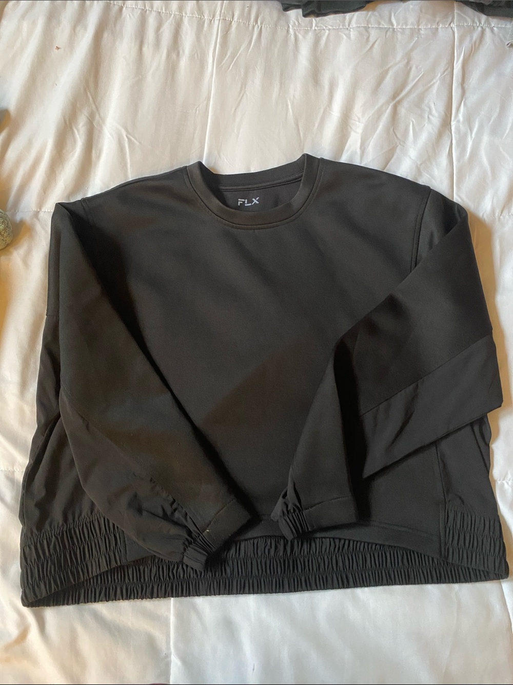 FLX Women's Black Crewneck Sweatshirt